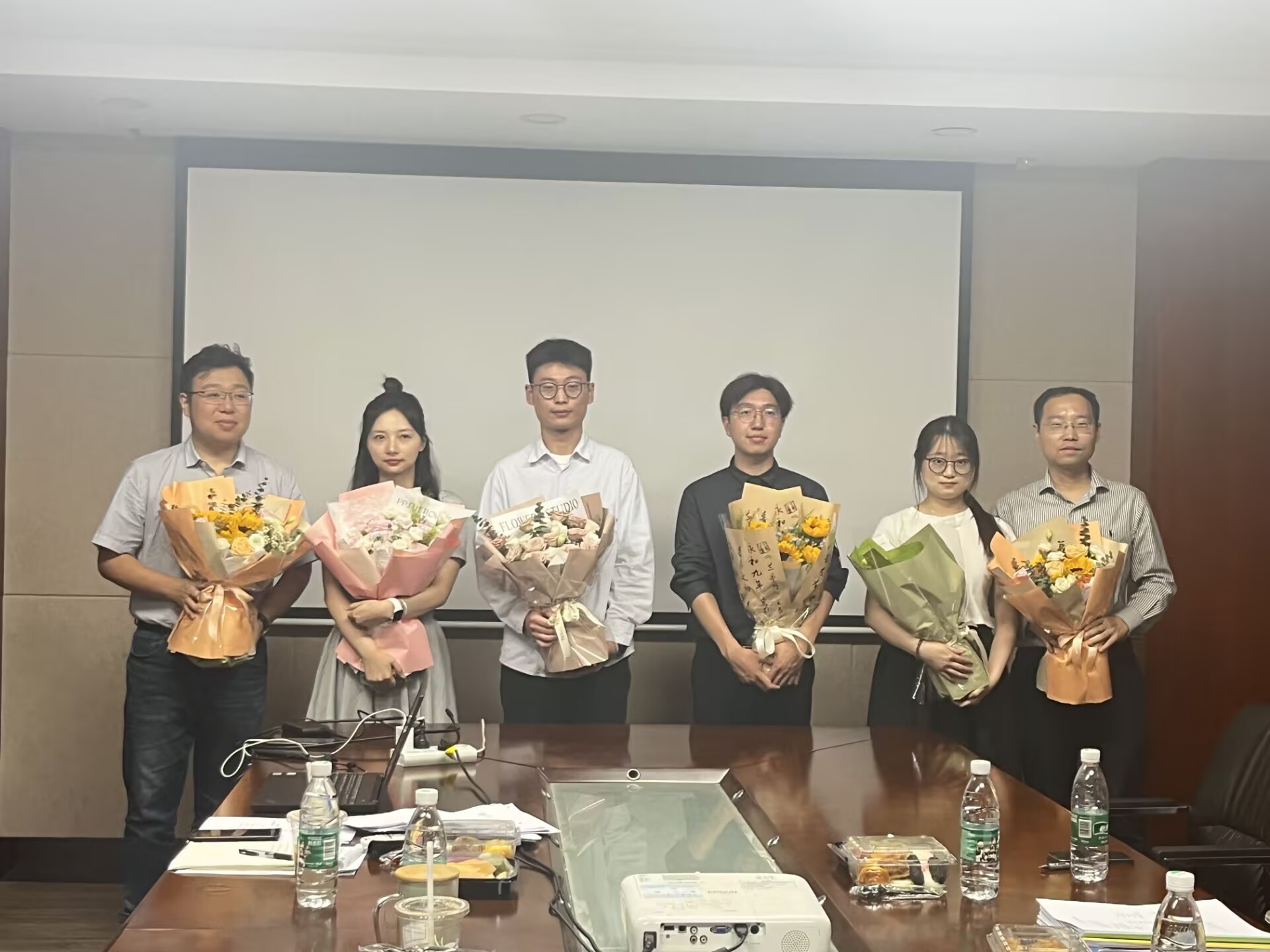 纪念墙照片